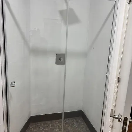 Your Way بيت شباب إشبيلية